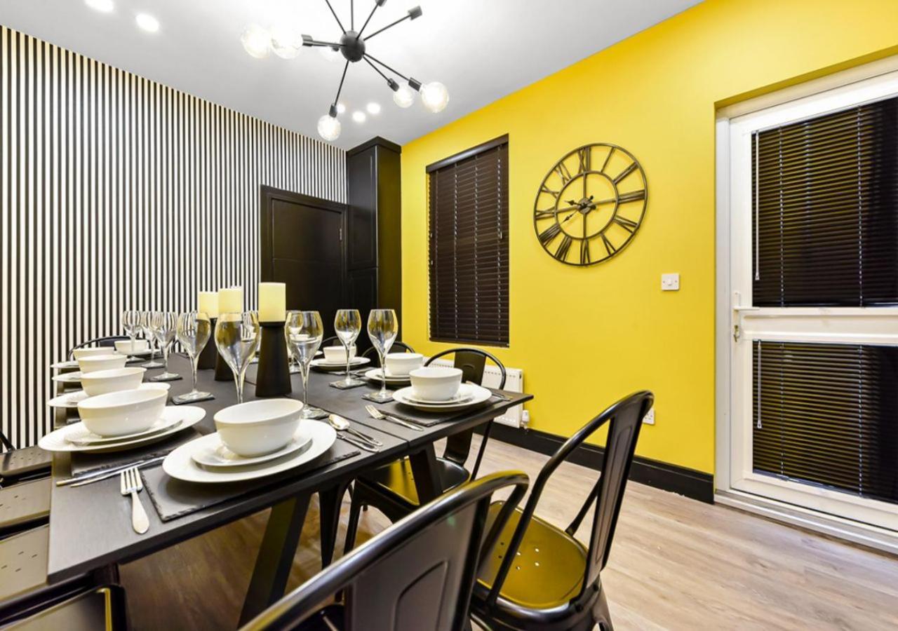 Bright & Colourful House - Best For A Large Groups ลอนดอน ภายนอก รูปภาพ
